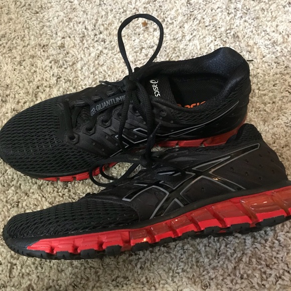 Asics Other - Asics gel quantom 180